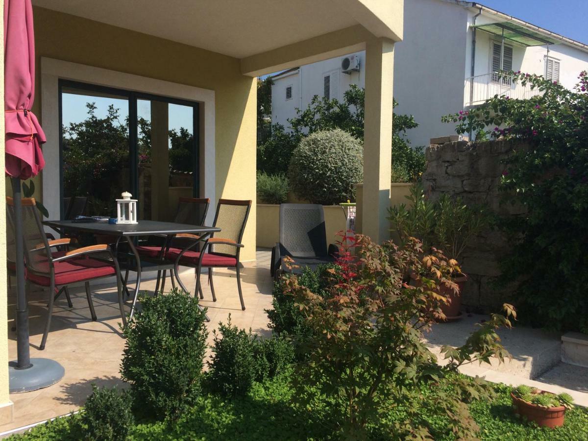 Apartmani Dora I Kati Orebić Eksteriør bilde
